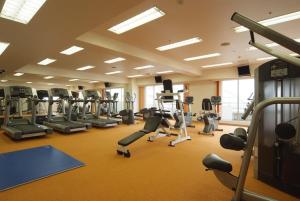 Fitness centrum a/nebo fitness zařízení v ubytování Okinawa Grand Mer Resort