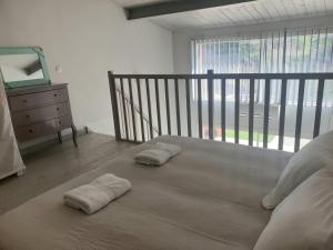 Posteľ alebo postele v izbe v ubytovaní La Villa Michèle, domaine sur les hauteurs de Pézenas