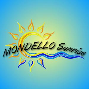 een zomerse inscriptie en een kleurrijke zon en golf op een blauwe achtergrond bij Mondello Sunrise in Mondello