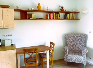 Kuchyň nebo kuchyňský kout v ubytování Stylový vesnický apartmán v soukromí M. Skála Český Ráj