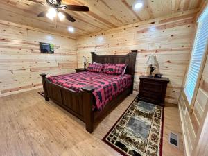 Fotografie z fotogalerie ubytování The Hitching Post: Spacious 5BR/4BA Rancher v destinaci Pigeon Forge