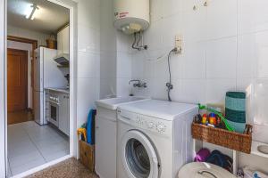 Fotografia z galérie ubytovania Apartamento con piscina y parking - Playa San Juan v Alicante