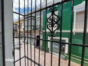 Balkón alebo terasa v ubytovaní Casa Cristóbal Colón habitaciones con vistas a Semana Santa y Fiestas