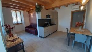 Photo de la galerie de l'établissement GARDA BALDO APARTMENTS_VIVALDI, à Nago-Torbole 40 autres photos