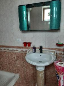 Koupelna v ubytování Guesthouse Lula 2 + 25 fotografií