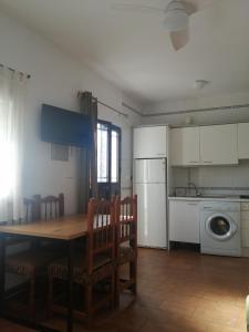Kuchyň nebo kuchyňský kout v ubytování Casa Sol Benamahoma + 14 fotografií