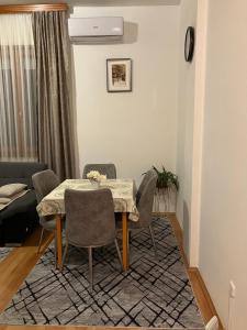 Fotografie z fotogalerie ubytování Stan na dan Centar Banja Luka v destinaci Banja Luka