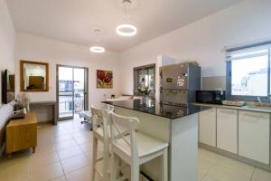 Close to the beach with parking