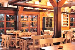 Εστιατόριο ή άλλο μέρος για φαγητό στο Partizan BeerLogovo Hotel