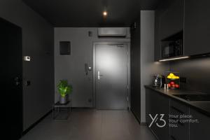 Saint Martin by Y3 Hotels, Old Town with Wellness的厨房或小厨房