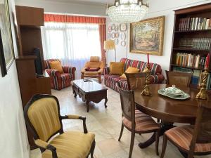 Χώρος καθιστικού στο Miguel Torga Tita