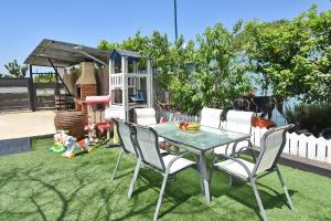 Κήπος έξω από το מיקאסה ג'וי - וילה וסוויטה מדהימות עם בריכה פרטית