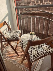 A seating area at Apartman Puket