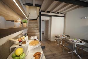 Jedlo v ubytovaní bed & breakfast alebo blízkom okolí