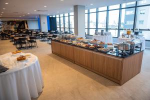 Comida no hotel ou em algum lugar perto