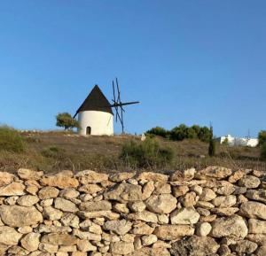 Kép Cortijo Los Garridos - 8 huéspedes szállásáról Fernán Pérezben a galériában