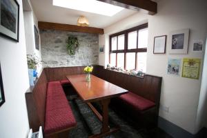 Atpūtas zona naktsmītnē Aille River Tourist Hostel and Camping Doolin