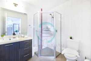 Koupelna v ubytování ZEN NOMAD 2-BR Nightcliff Apt Near Markets & Shops