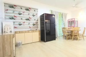 Η κουζίνα ή μικρή κουζίνα στο Single Storey Bungalow 12 pax