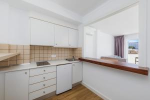 Kuchyňa alebo kuchynka v ubytovaní Apartament Massanet 2c