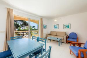 A seating area at Oro Del Mar iv Apartamento 02