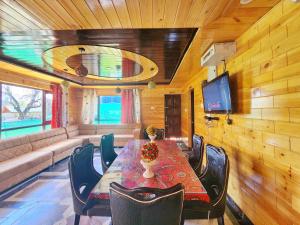 Gallery image of Hotel Seven Pahalgam in Pahalgām