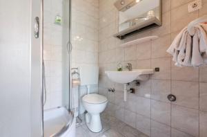 Koupelna v ubytování Rooms & Apartments Hegic
