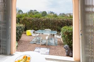 Zdjęcie z galerii obiektu L'Alegria - Appt climatisé et piscine partagée w Cap d'Agde
