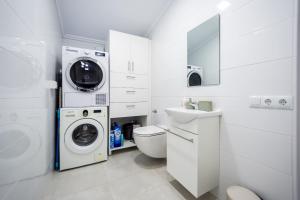 A bathroom at ALTOS DEL SOL by United Renters