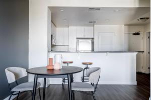 Gallery image of Santa Clara 1br w gym pool wd nr tech HQs SFO-1251 in Santa Clara