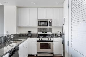 Gallery image of Santa Clara 1br w gym pool wd nr tech HQs SFO-1251 in Santa Clara +24 photos