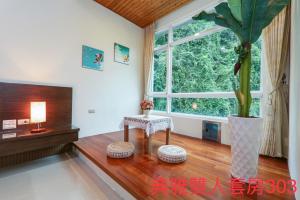 Gambar di galeri bagi Forest Love di Datong