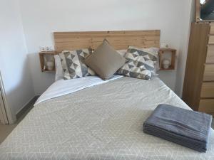 Postel nebo postele na pokoji v ubytování Love Rent4 Málaga loft