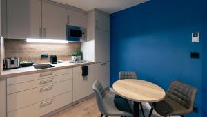 Kuchyň nebo kuchyňský kout v ubytování Nena Apartments SPREEblau