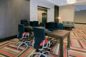 Гостиная зона в Wyndham Grand Fallsview Hotel