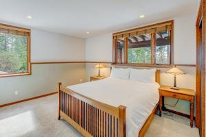 Katil atau katil-katil dalam bilik di Lakeview Hideaway