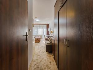 Posedenie v ubytovaní Arka Medical SPA - PRYWATNY APARTAMENT 517A W CZĘŚCI APARTAMENTOWEJ ARKA MEDICAL SPA