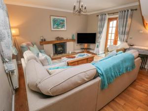 TV a/nebo společenská místnost v ubytování North Studdock Cottage