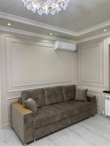 Ruang duduk di Miracle Apartment