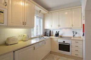 Η κουζίνα ή μικρή κουζίνα στο Vila Senna