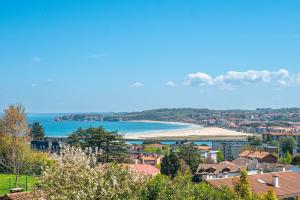 オンダリビアにあるBista Eder Hotel & Lodgeのギャラリーの写真 +70枚の写真