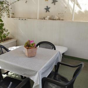 Foto dalla galleria di Guest House Oleandro a Santa Maria Navarrese