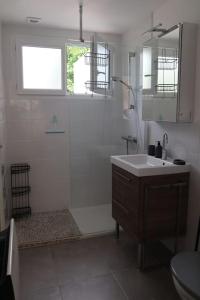 Photo de la galerie de l'établissement Studio indépendant sur jardin proche Lorient, à Quéven