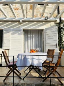 Gallery image of House called Happiness in Jelsa