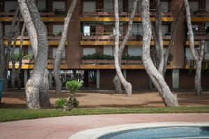 Bazén v ubytovaní AT080 Pins, comunidad con piscina en 1ra línea de la playa alebo v jeho blízkosti