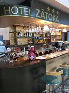 Nápoje v ubytování Hotel Zátoka