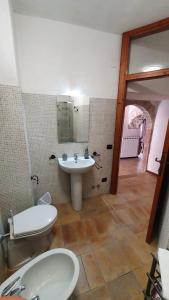 Phòng tắm tại Il borgo di Cornillo