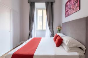 Posteľ alebo postele v izbe v ubytovaní Spagna Art & Suites - CA Domus Collection