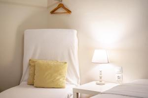 A bed or beds in a room at Zacharitsa APT at Acropolis up 4 guests by LODGESPOT