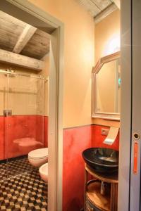 Koupelna v ubytování Casa Sale con AC e wifi in borgo ligure